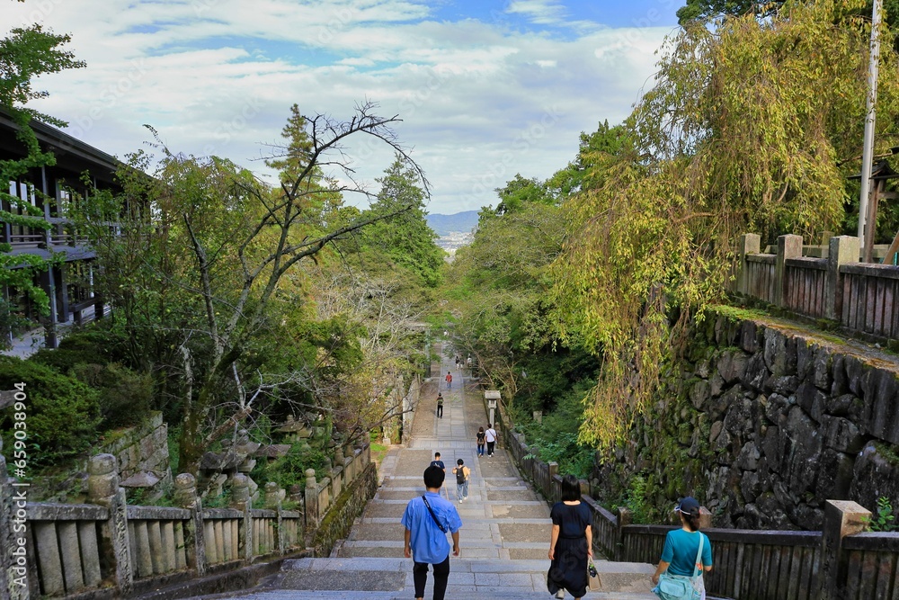 Fototapeta premium 金刀比羅宮 参道