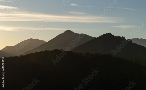 Beautiful view of the mountains on a sunny autumn morning in the Ariège Pyrenees in south-west France © Marc Andreu