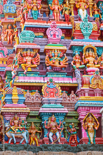 Sculptures on Hindu temple gopura  tower . Menakshi Temple  Madurai  Tamil Nadu  India