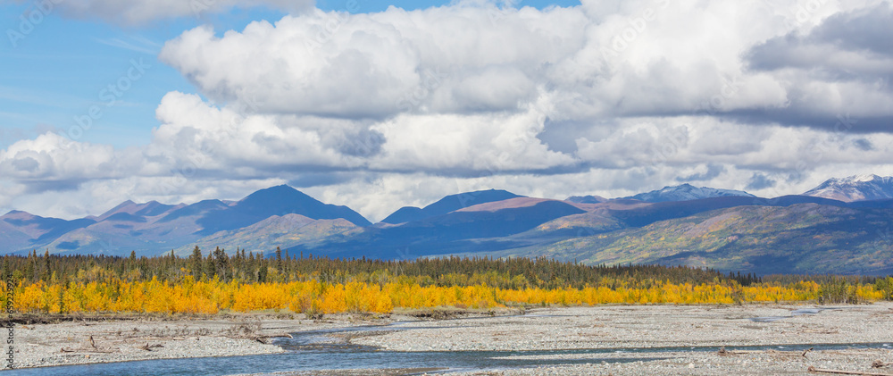 Obraz premium Autumn in Alaska