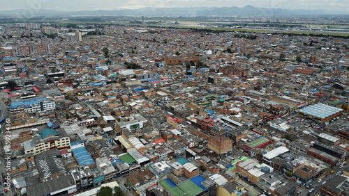 Fotos aereas del barrio fontibon en bogota, ciudad de los andes