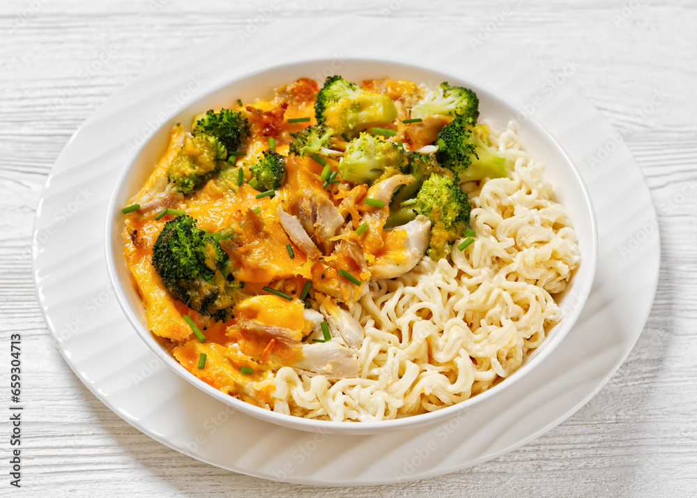ramen noodle with chicken, broccoli and cheese