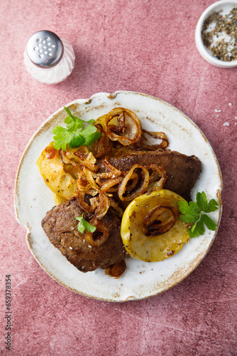 Quadro su tela Roasted liver with apple and onion