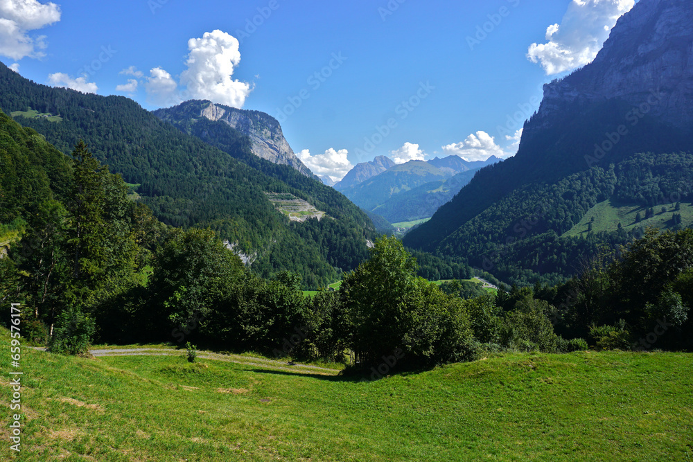 Bregenzerwald bei Au; Blick zur Mittagsfluh und Hochkünzelspitze; Vorarlberg; Österreich