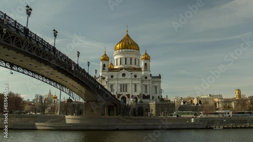 Amazing hyperlapse of the Cathedral of Christ the Saviour in Moscow.