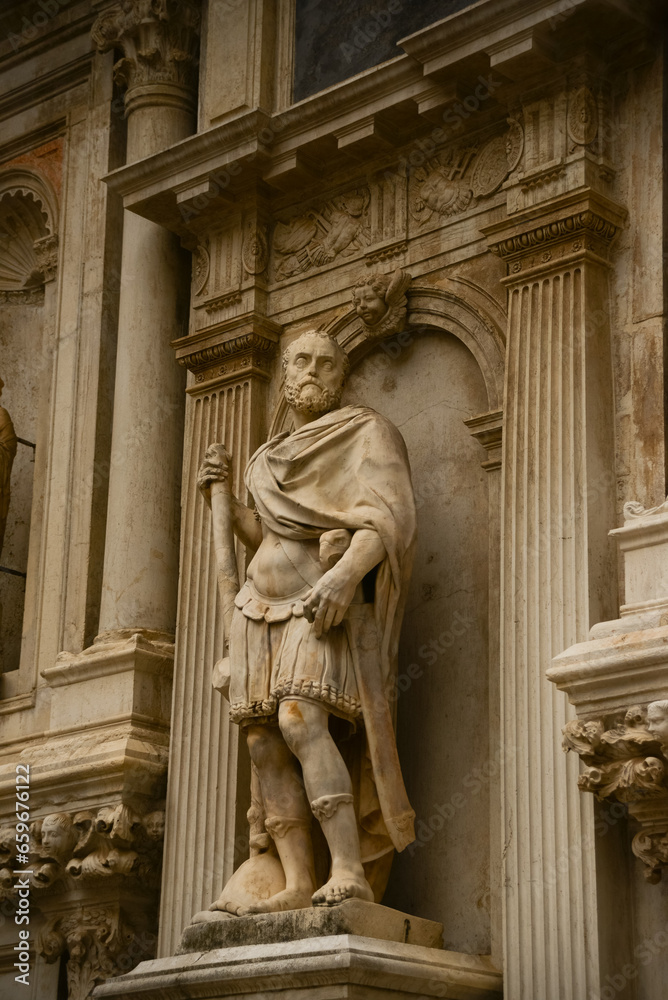 statue of Venice