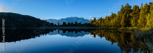 Lake Matheson in South Island, New Zealand © momo11353