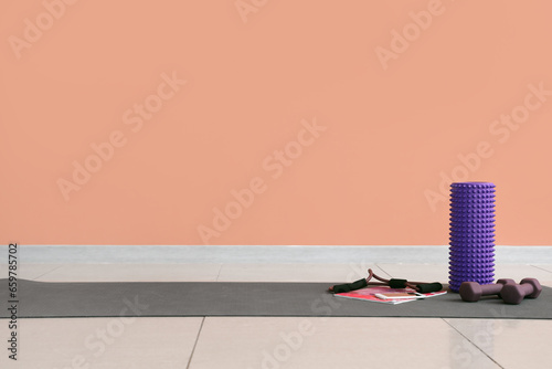 Sports equipment with mobil...