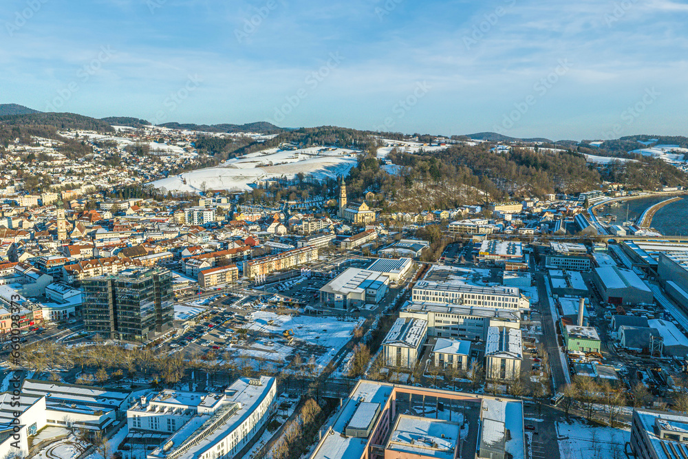 Ausblick auf das winterliche Deggendorf, Blick über die Hochschule auf die Stadt