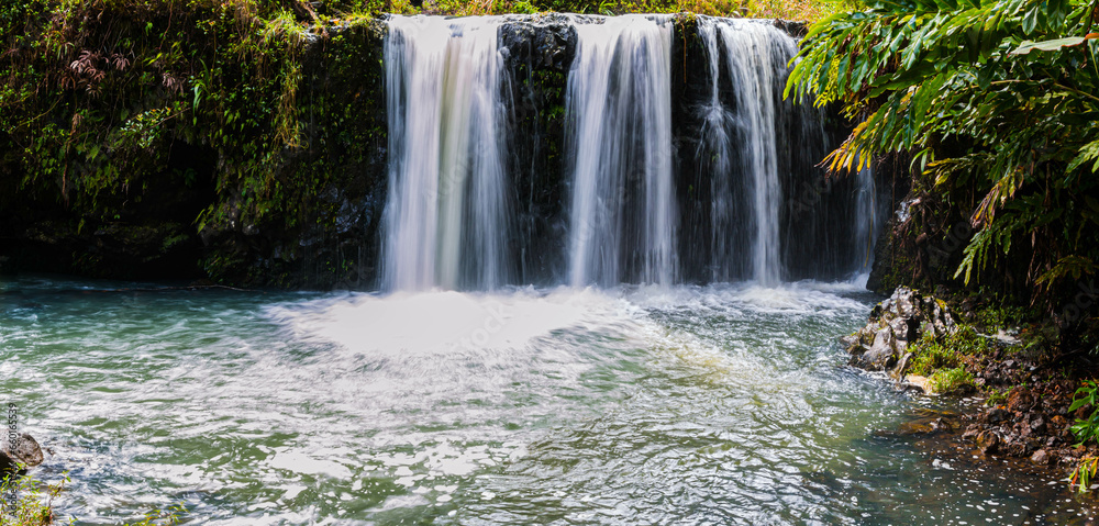 Fototapeta premium Lower Puaa Kaa Falls on The Road to Hana, Puaa Kaa State Wayside Park, Maui, USA