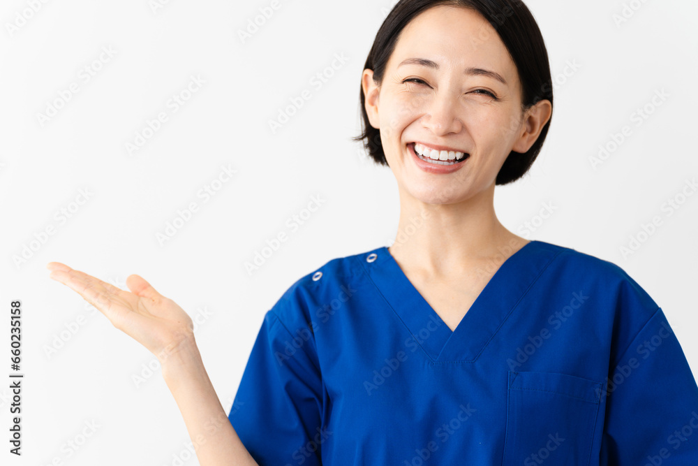 スクラブを着ている若い女性 医療イメージ スクラブを着ている若い女性 医療イメージ