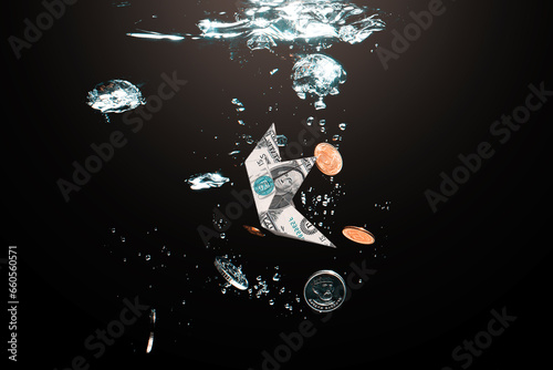 Φωτογραφία Money concept showing US Dollar sinking in water