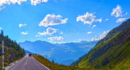 Ötztalstraße nahe Timmelsjoch in Tirol, Österreich