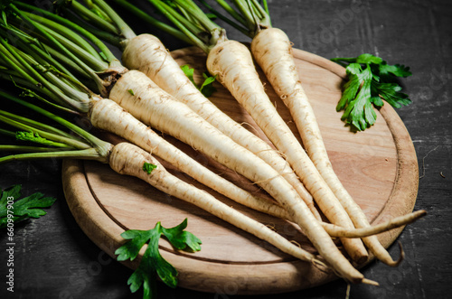 Fresh parsley root .