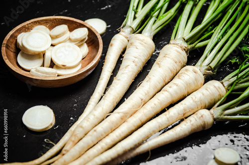 Fresh parsley root .