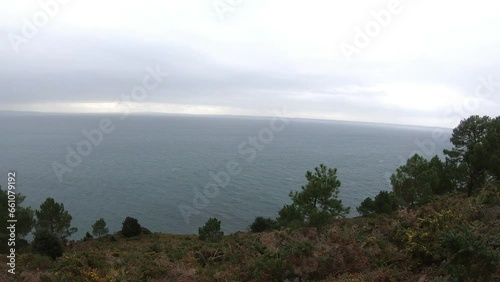 Magnifique sentier de randonnée  du cap de la chèvre à Morgat Finsistère Bretagne-France photo