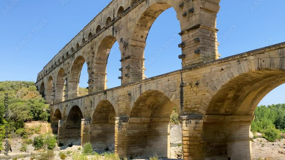 Video of pont du gard on a bright sunny day