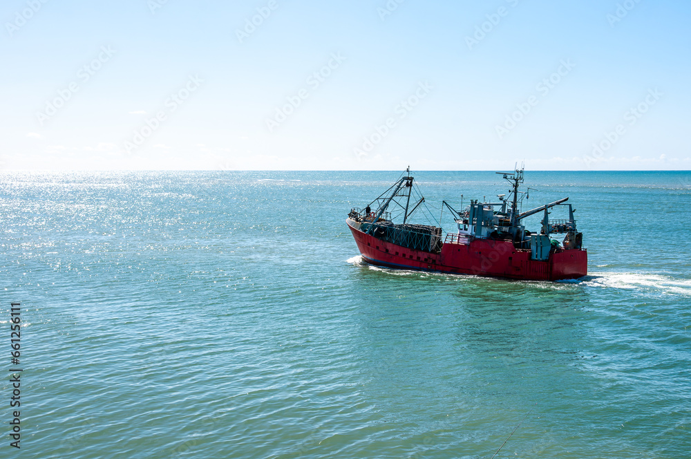 Fresh fishing vessel with capacity for 2900 boxes sailing in the Atlantic Ocean Fresh fishing vessel with capacity for 2900 boxes sailing in the Atlantic Ocean