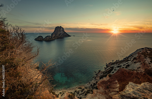 Sonnenuntergang bei Es Vedrà auf Ibiza