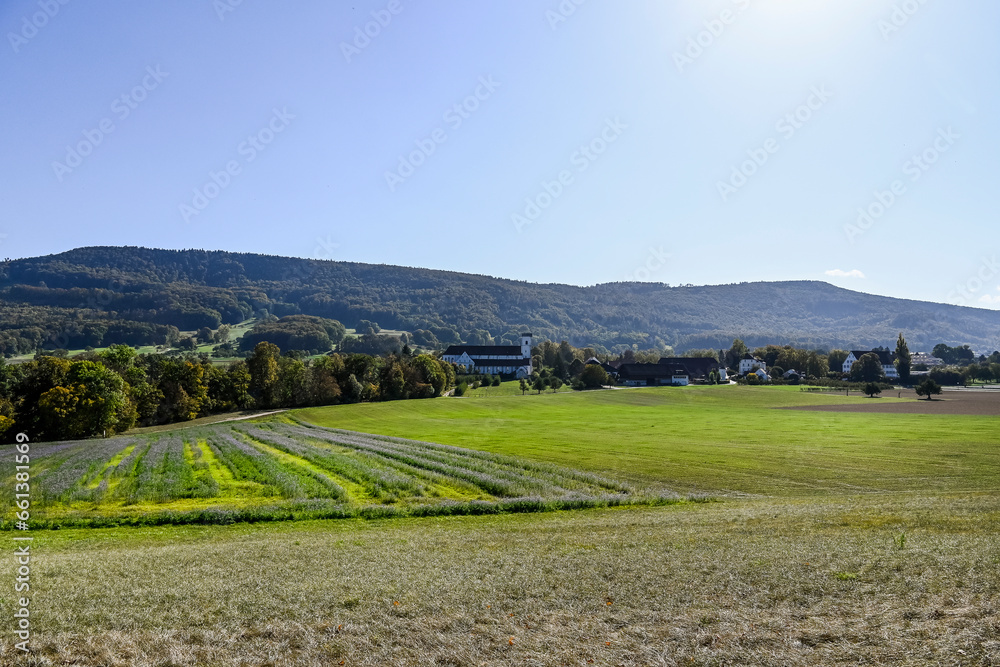Mariastein, Dorf, Kloster, Kloster Mariastein, Landwirtschaft, Felder, Wanderweg, Wald, Herbstfarben, Herbstlaub, Herbst, Schweiz