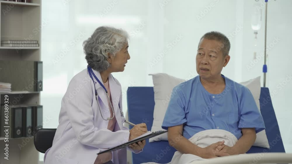 A female doctor is giving advice to an elderly man in the waiting room. Relaxed atmosphere Concept of health care, mental health A female doctor is giving advice to an elderly man in the waiting room. Relaxed atmosphere Concept of health care, mental health