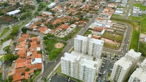 Vista aérea dos prédios residenciais de cor branca na cidade de Paulínia, interior de São Paulo. Brasil 2023. photo