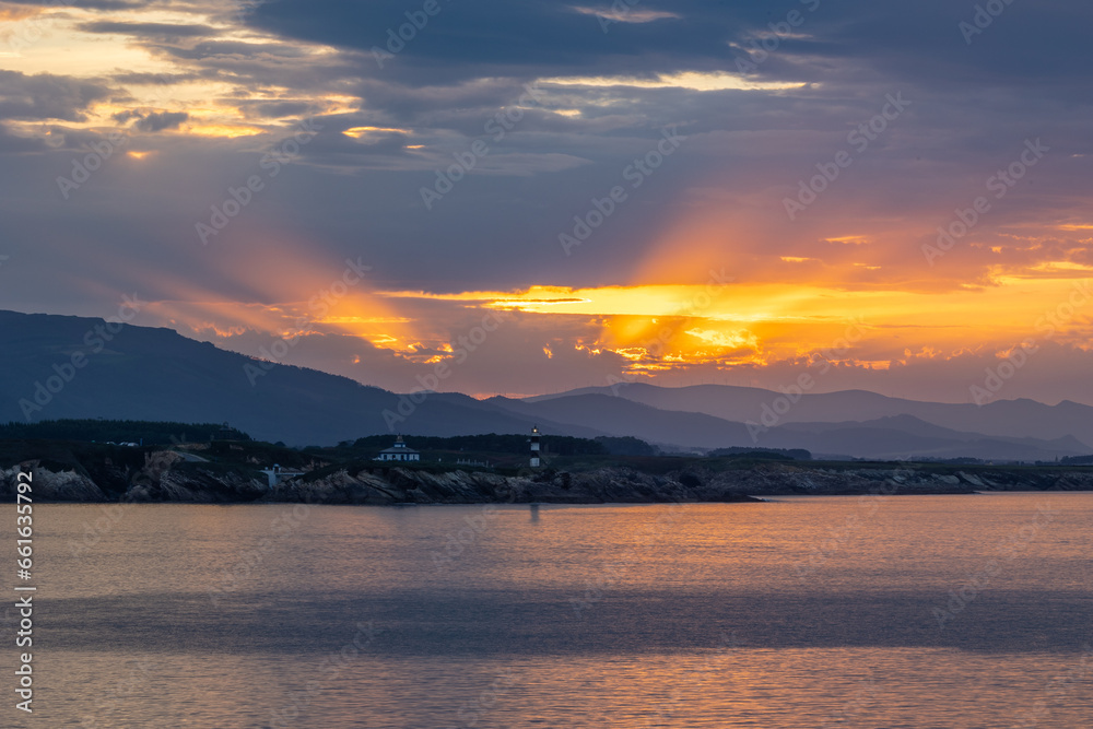 The sunsets in the Ria del Eo, from the Asturian side with the sun setting on Illa Pancha, are spectacular! The sunsets in the Ria del Eo, from the Asturian side with the sun setting on Illa Pancha, are spectacular!