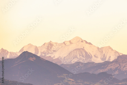 le Mont- Blanc au coucher du soleil