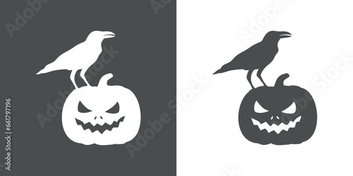 Logo con silueta de cuervo negro en calabaza de Halloween Jack O Lantern para su uso en invitaciones y tarjetas photo
