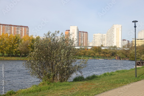 City landscape park in Moscow, South Butovo, October 2023, wind. © Aleksandr