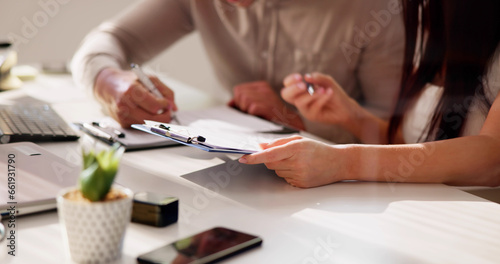 Tablou pe pânză Lawyer Hand Document Review