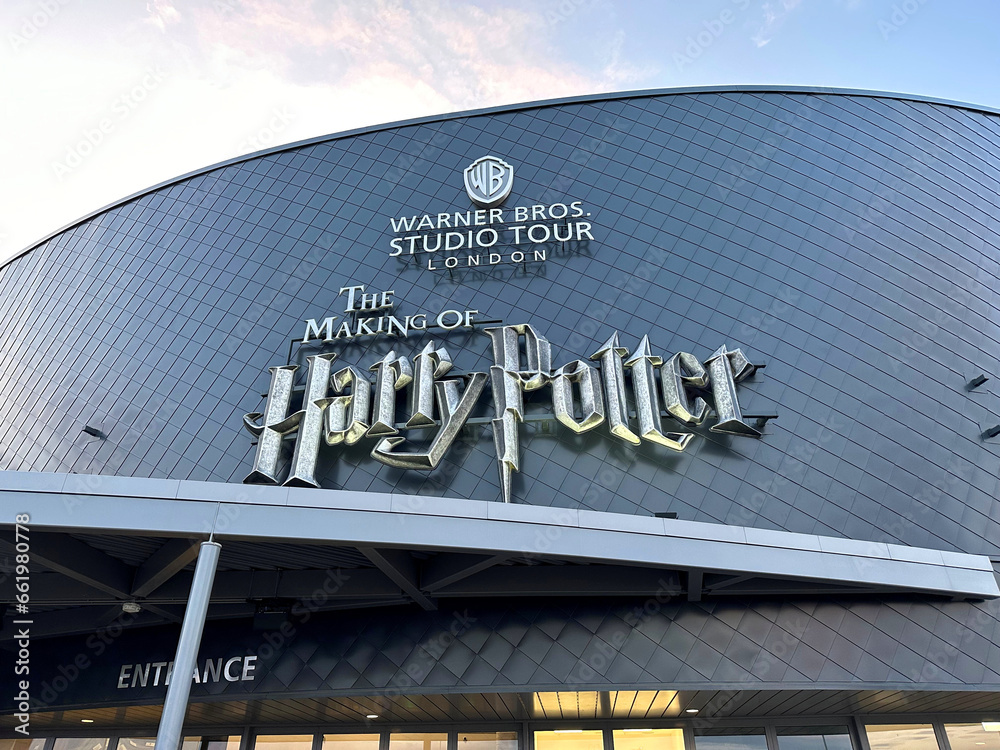 Fototapeta premium Leavesden, UK – July 19, 2023 - View of the main entrance to the “Making of Harry Potter” tour at Warner Bros. Studio
