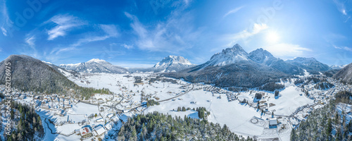 Biberwier in der Tiroler Zugspitz Arena, Panoramablick über das gesamte Ehrwalder Becken photo