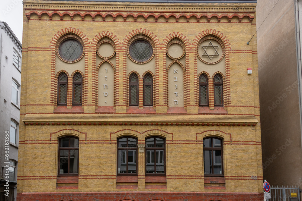 Fassade der Synagoge der Jüdischen Gemeinde in der Waitzstraße in Kiel