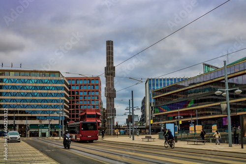 stockholm, schweden - sergels torg mit glassäule im stadtzentrum photo