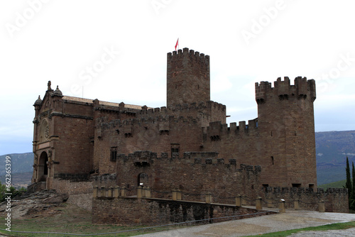 Vista completa del Castillo de Javier