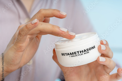 Betamethasone + Salicylic Acid Medical Cream