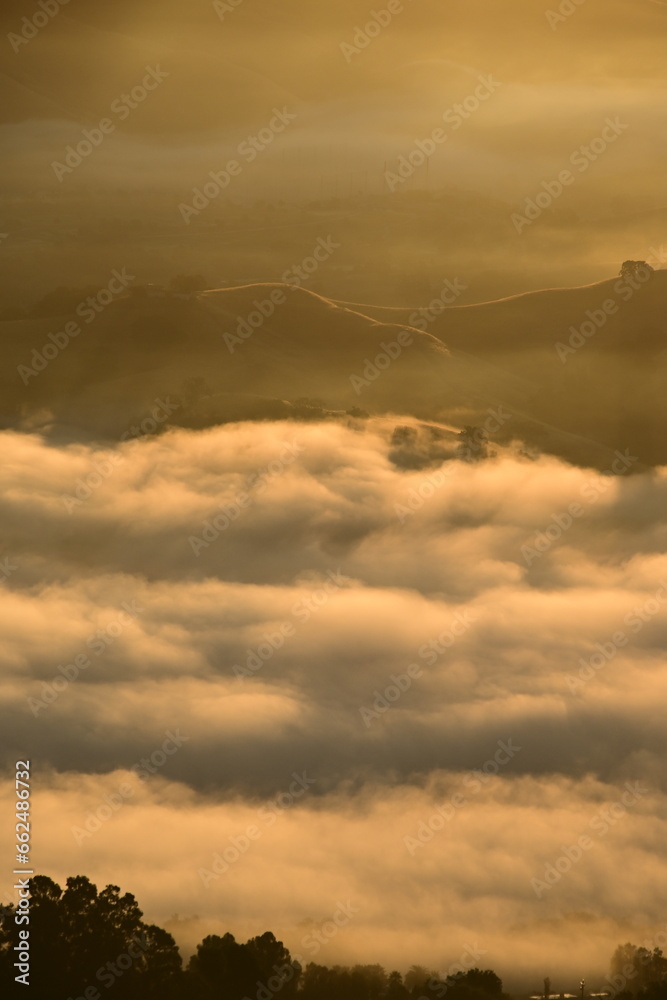 Obraz premium sunset in the mountains