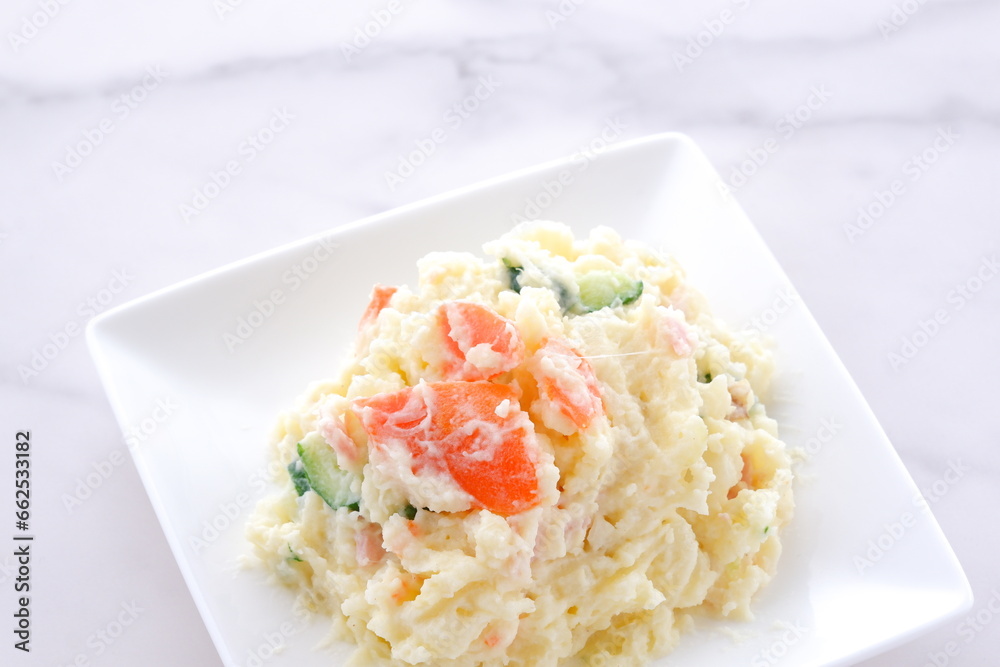 美味しくて栄養たっぷり、定番のお惣菜のポテトサラダ
美味しくて栄養たっぷり、定番のお惣菜のポテトサラダ