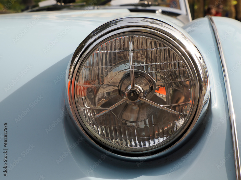 Φωτογραφία Old car detail in SANREMO, ITALY - OCTOBER 15 2023 - Historical Automobile Reviv