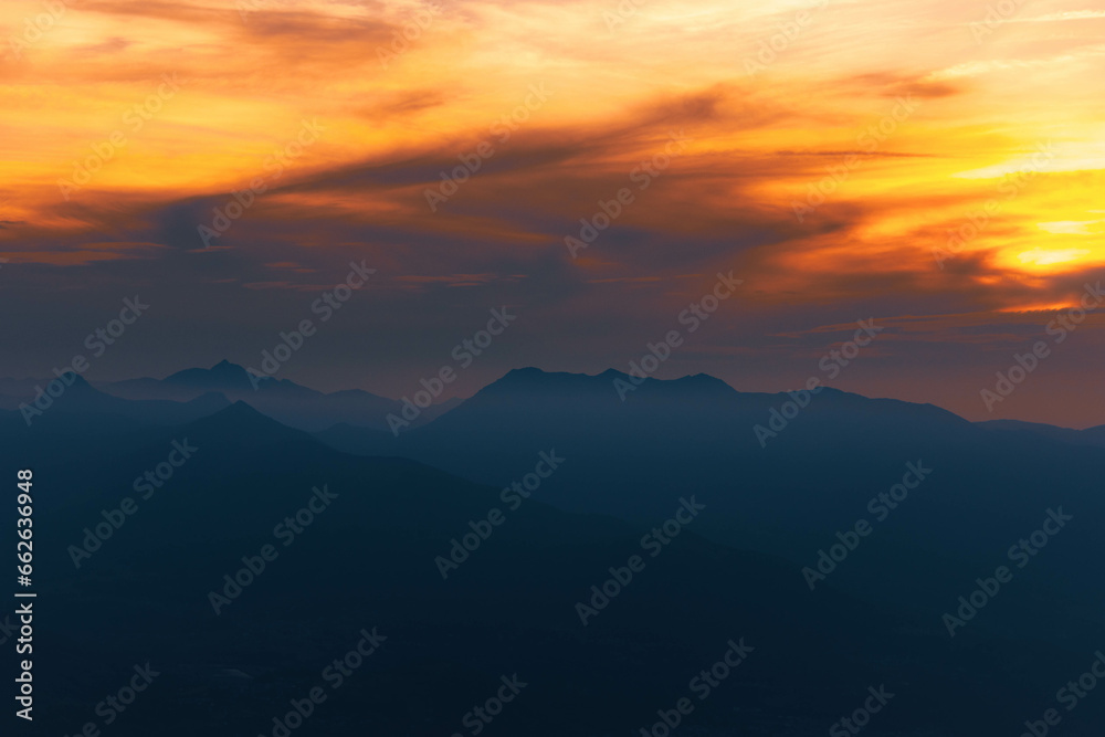 coucher de soleil hautes Pyrénées