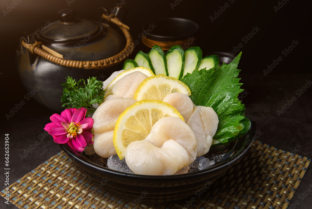 Hotate sashimi