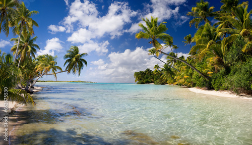 Aitutaki Lagoon in the Cook Islands   South Pacific Ocean.