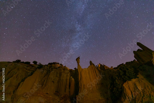 Kuladokya also night long exposure and the Milky Way