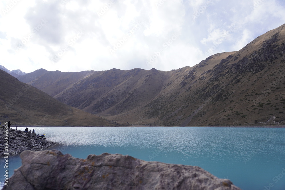 turquoise lake in the mountains, mountains, sky, lake