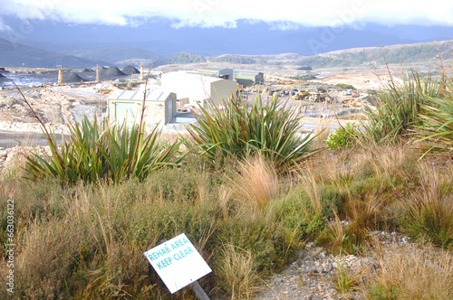 Φωτογραφία restoration project at Stockton coal mine, New Zealand
