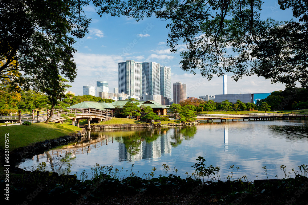 Hama-rikyu gardens in Tokyo, Japan	