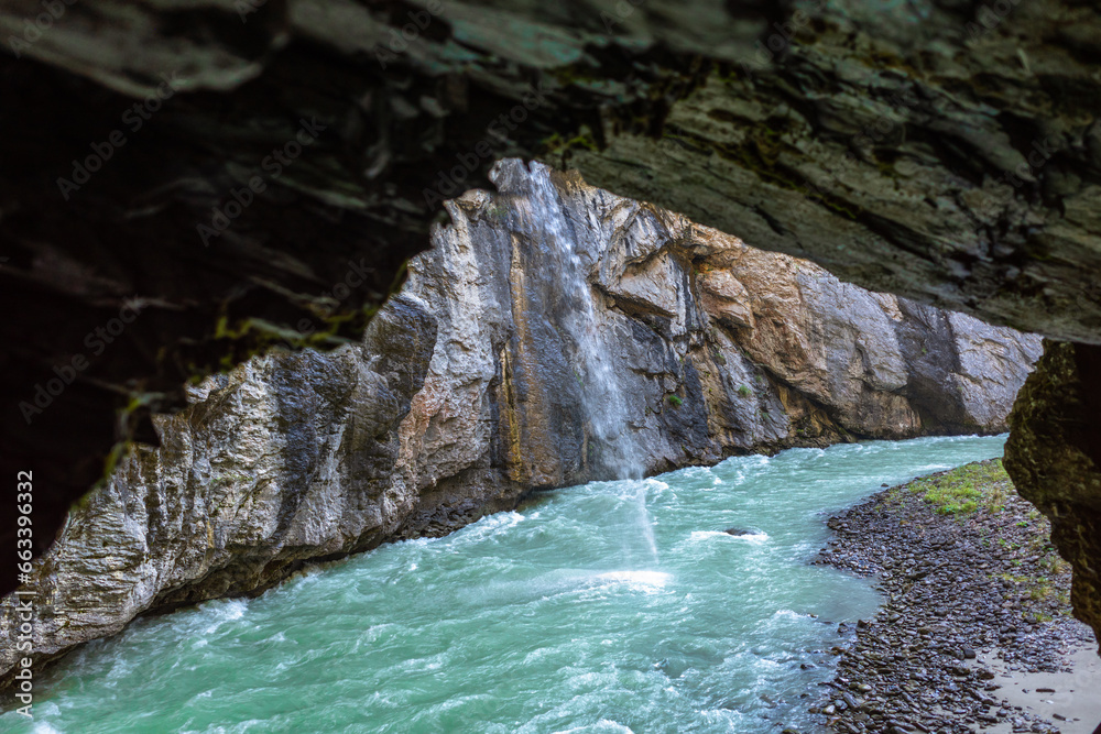 Φωτογραφία The beautiful canyon Aare Schlucht (Aareschlucht) - Part of the Aare river that