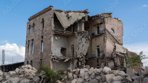Civil war damage in Aleppo, Syria photo