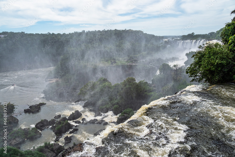 Iguazu Falls, the largest series of waterfalls of the world, located at the Brazilian and Argentinian border Iguazu Falls, the largest series of waterfalls of the world, located at the Brazilian and Argentinian border